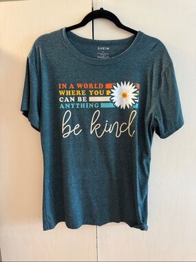 SHEIN Teal 'Be Kind' Daisy Graphic Tee